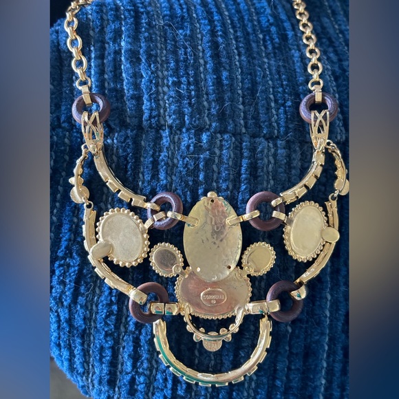 AMAZING NEW SORRELLI TURQUOISE BLUE BRIGHT GOLD AZTEC SIGNED NECKLACE - Picture 2 of 5